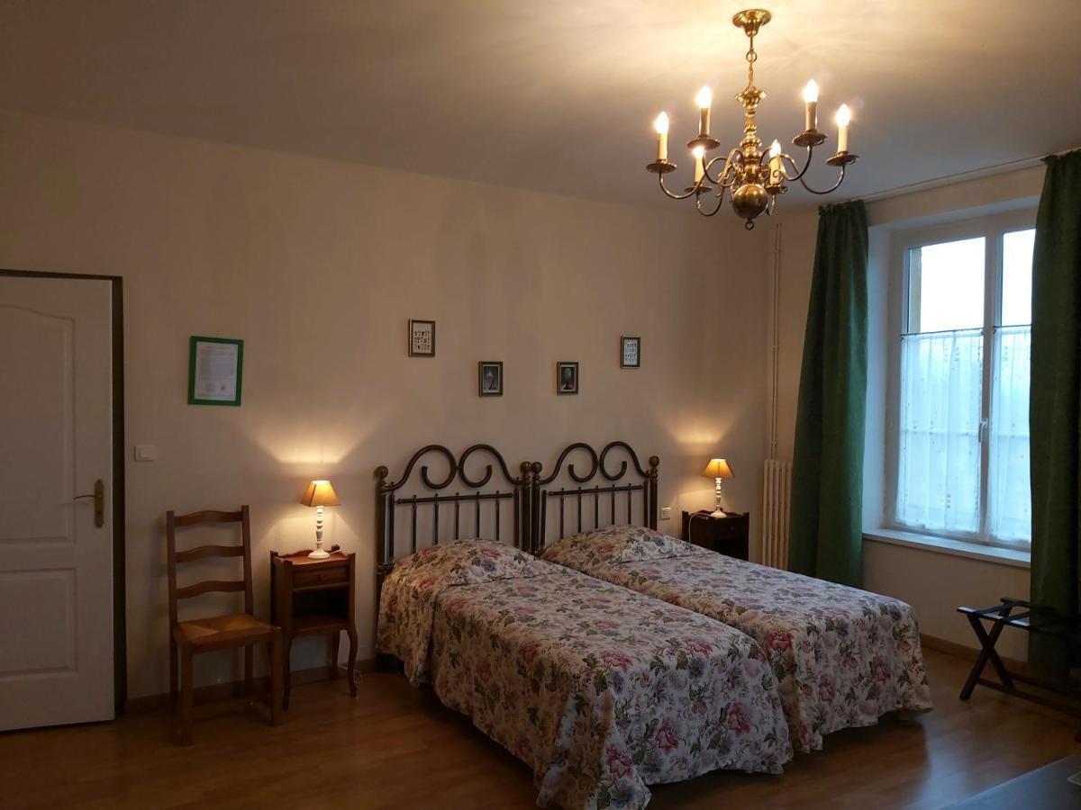 Maison D'Hotes Le Chateau De Puxe Luaran gambar
