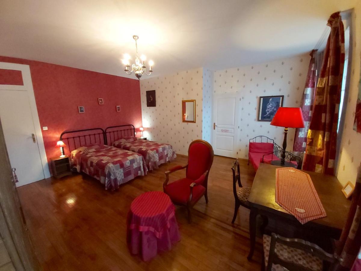 Maison D'Hotes Le Chateau De Puxe Luaran gambar