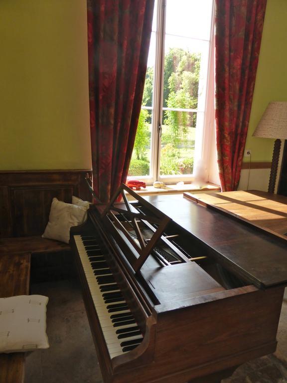 Maison D'Hotes Le Chateau De Puxe Luaran gambar