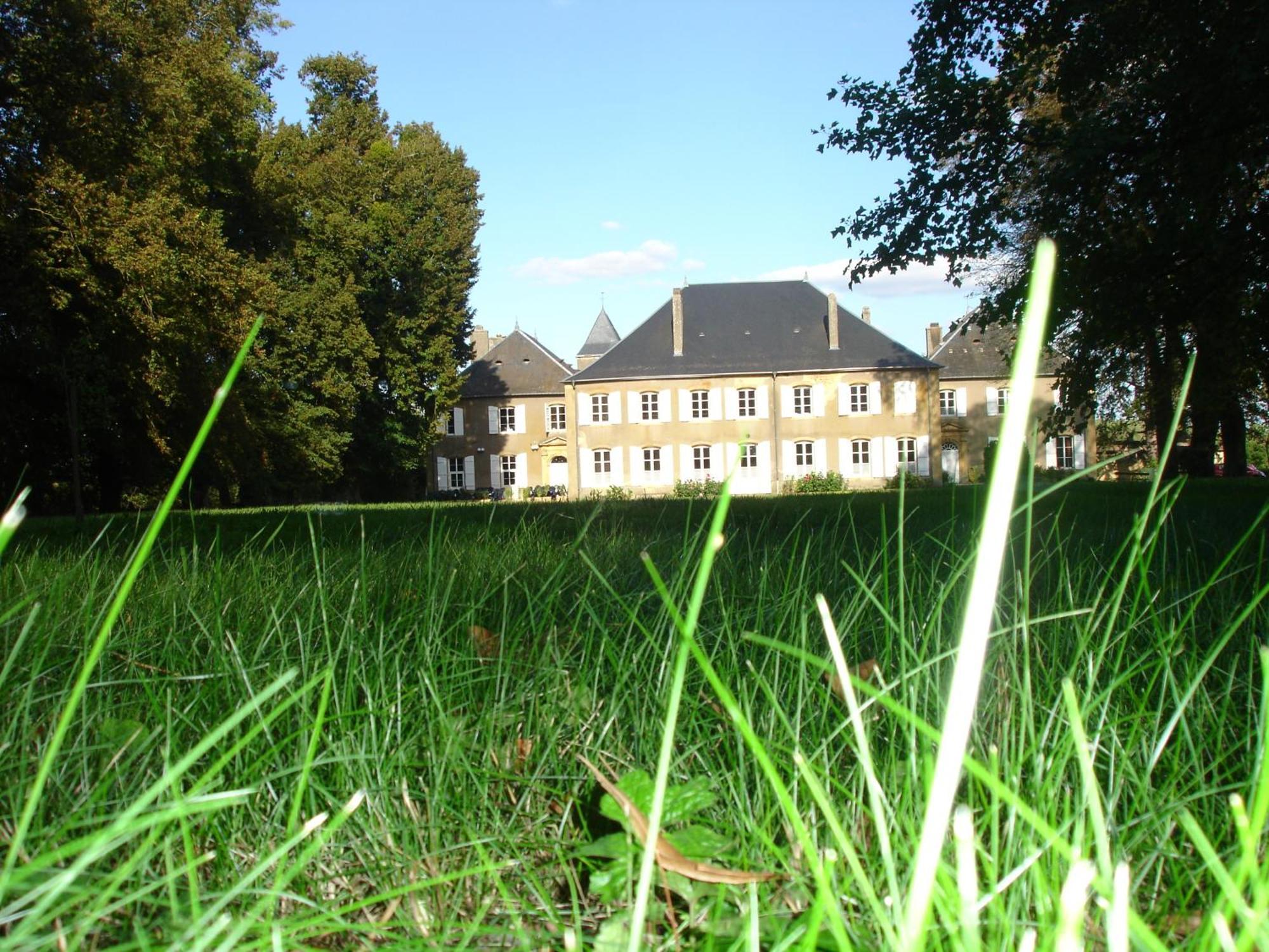 Maison D'Hotes Le Chateau De Puxe Luaran gambar